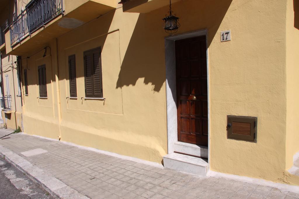 Appartement Lighthouse - Casa Di Luce à Reggio de Calabre Extérieur photo